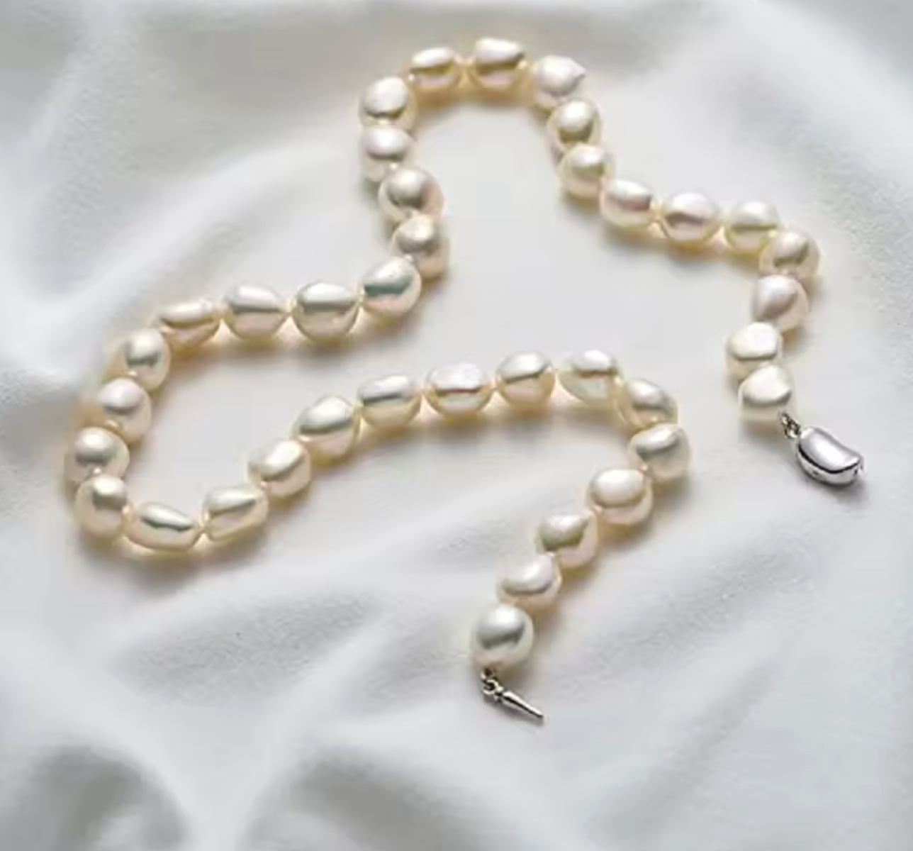 AA Quality Freshwater Cultured Pearl Necklace for Women