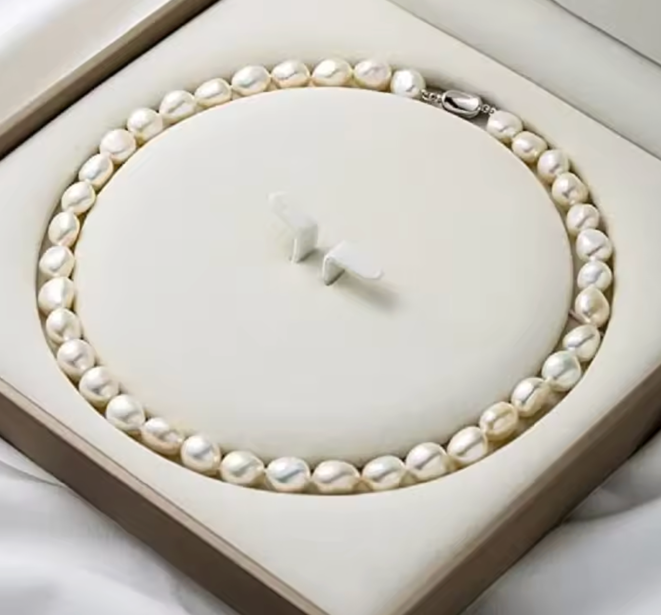 AA Quality Freshwater Cultured Pearl Necklace for Women