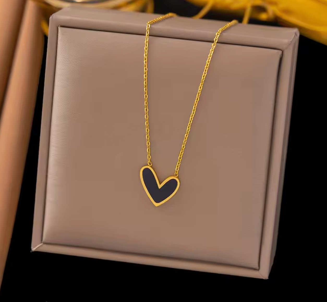 Stainless Steel Shell Love Heart Pendant Necklace for Women & Girls